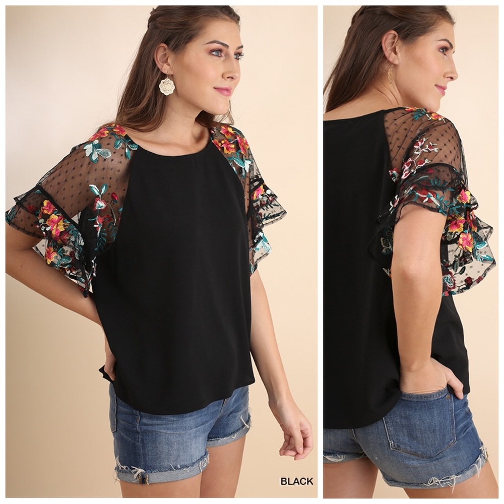 LAST 1!! 💕Wide neck polka dot and floral top! ❤️ - Picture 6 of 6